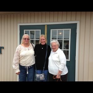 Meet your Posher, Melissa