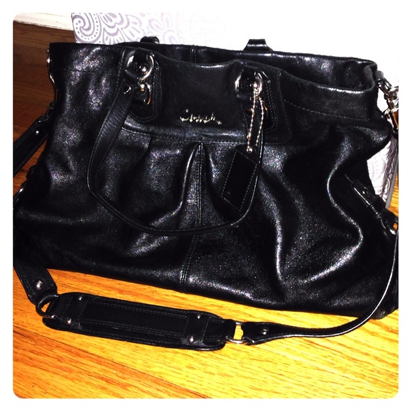 AUTHENTIC COACH BLACK SATCHEL