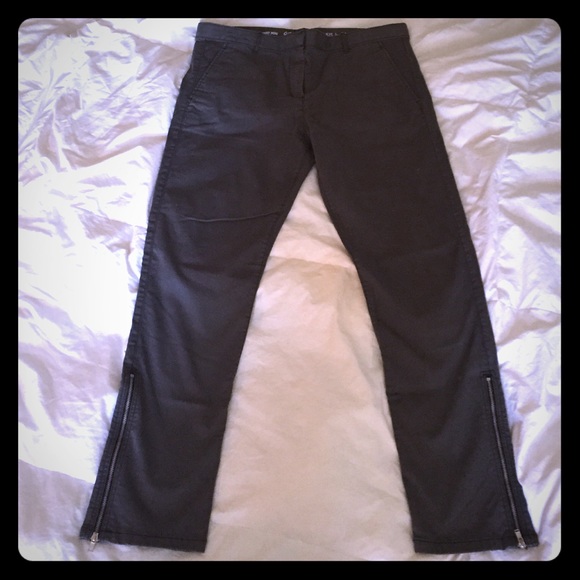 Gap chinos