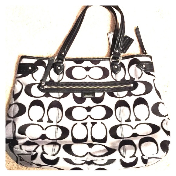 Authentic coach bag. - Picture 1 of 4