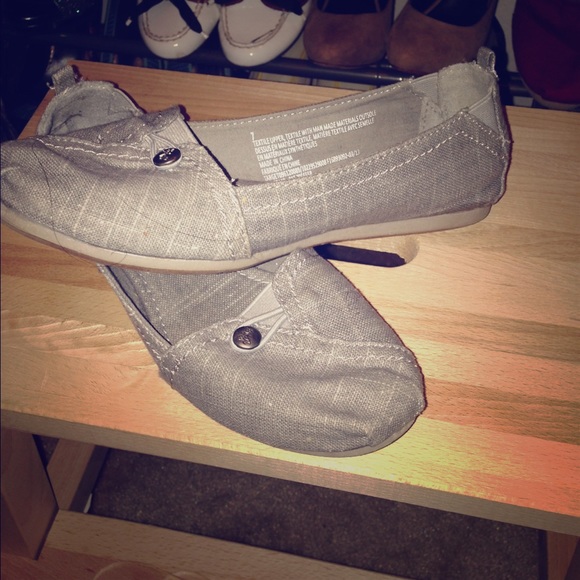 Gray Textile Flats