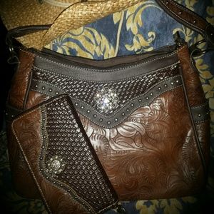 Beautiful western brown purse/set