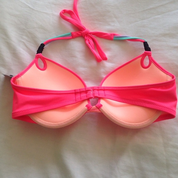 Sold - Picture 3 of 4