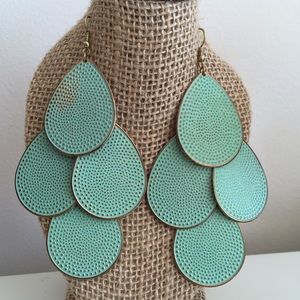 •PRICE DROP!!• ALDO Chandelier Earrings