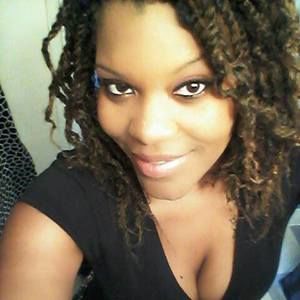 Meet your Posher, Yolanda