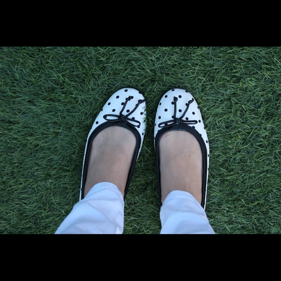 Aerosole polka dotted flats
