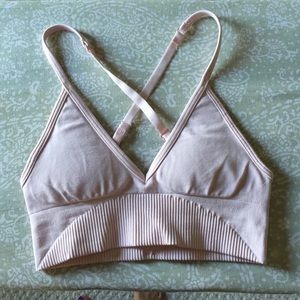 Lululemon sports bra
