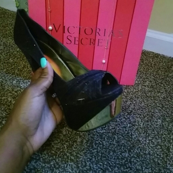 👠 HEEL - Picture 4 of 4