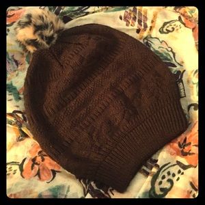 NWOT Muk Luks dark brown knit slouchy beanie