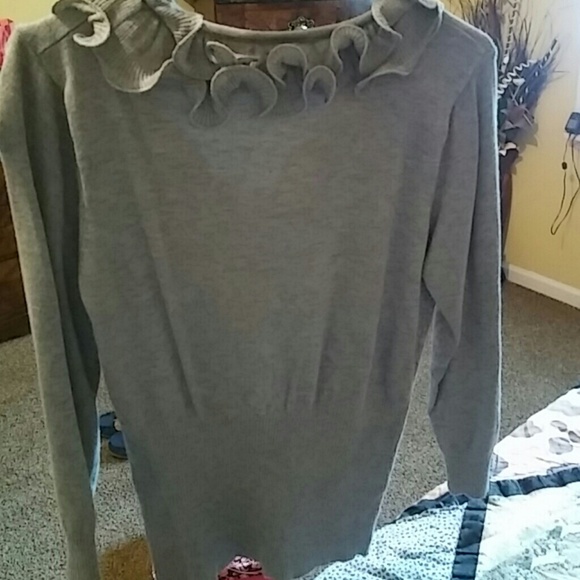 👚Sweater - Picture 2 of 2