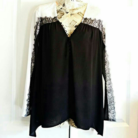 BCBGMAXAZRIA Black and White lace Asymmetrical top