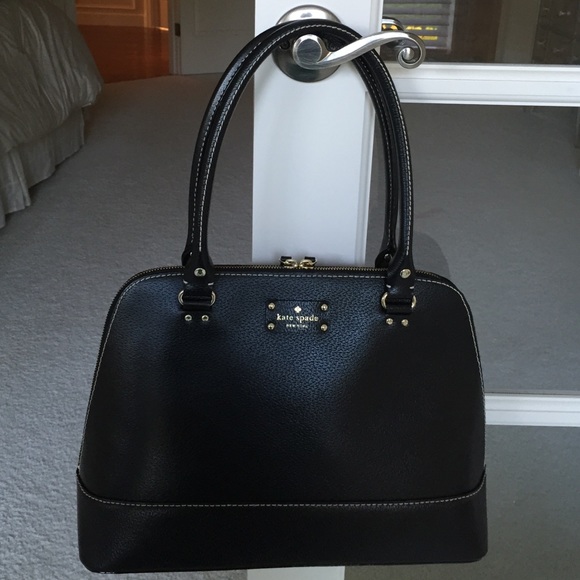 kate spade Handbags - Kate Spade Handbag AND matching Wallet