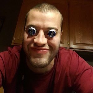 Meet your Posher, Max