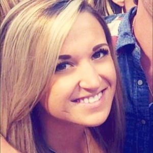 Meet your Posher, Alexandra