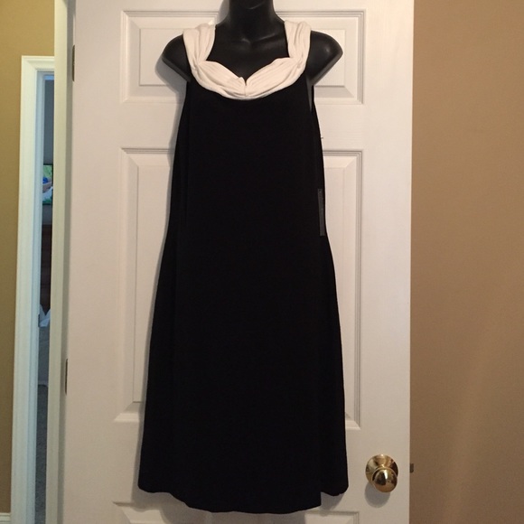 Black & White off the shoulder BCBGMaxazaria Dress