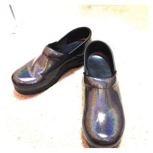 Dansko nursing shoes.