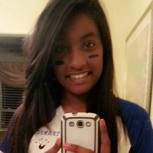 Meet your Posher, Dana