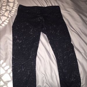 💥FINAL MARKDOWN💥LuLuLemon Wunder Under Capri