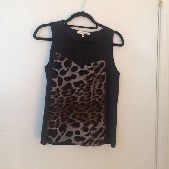 Robbi & Nikki Leopard Print Top