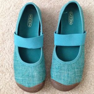 Keen slip on shoes size 5