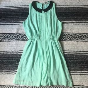 NWOT Teal/Black Peter Pan Collar Pleated Dress