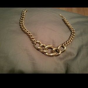 Gold chunky link chain necklace choker