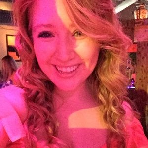 Meet your Posher, Emily