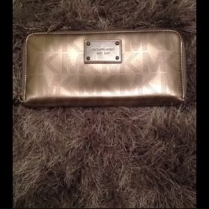 Michael Kors wallet