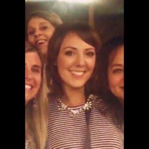 Meet your Posher, Kelly