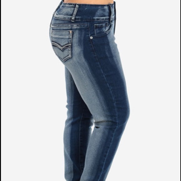 SOLD - Picture 4 of 4