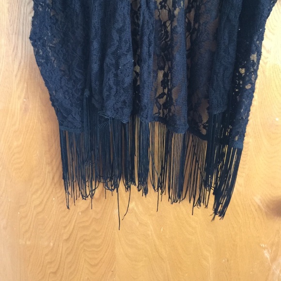 Fringe kimono - Picture 3 of 4