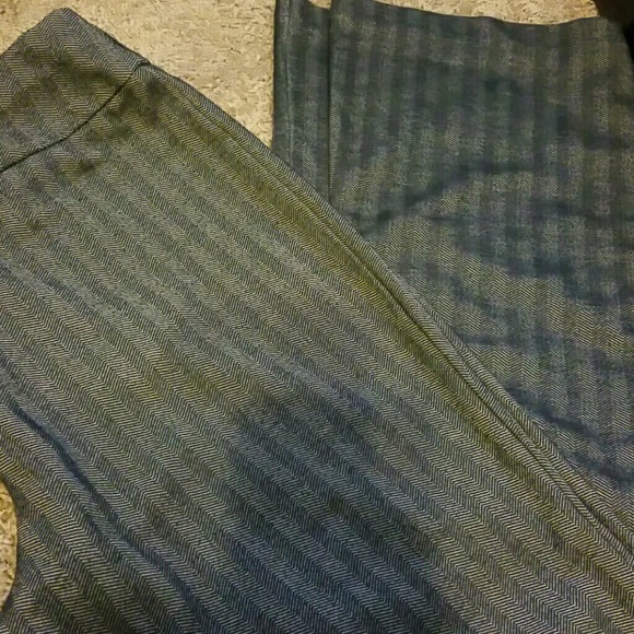 New York & Company tan and black chevron pants