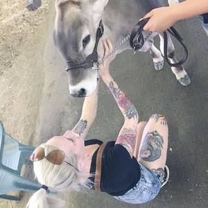 Meet your Posher, Meredith