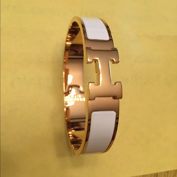 Accessories - White Buckle Bangle Bracelet