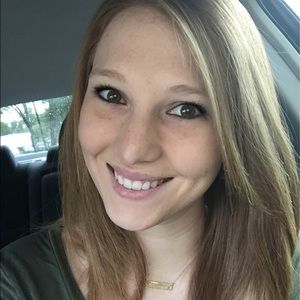 Meet your Posher, Candace