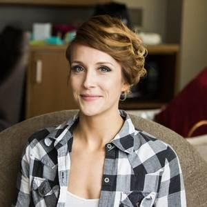 Meet your Posher, Elizabeth