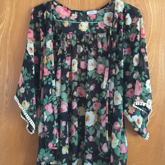 Floral kimono - Picture 1 of 4