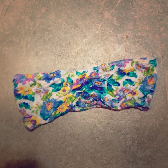 Delia's XS bandeau floral print