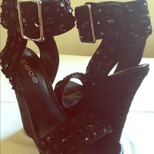 Bebe wedges