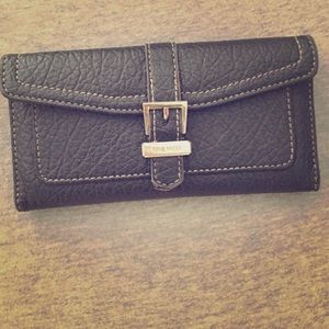 Nine West wallet