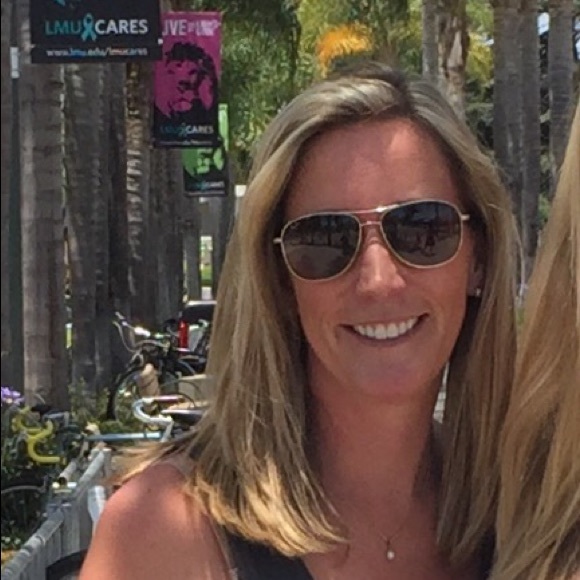 Meet your Posher, Brittney - Picture 1 of 1