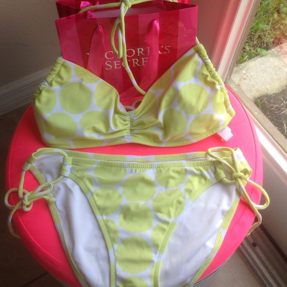 VS bikini