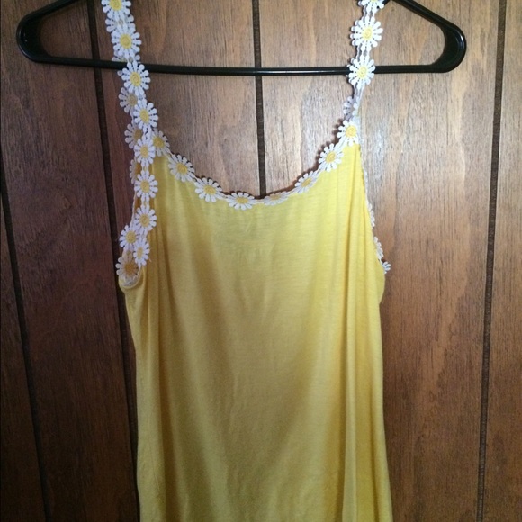 Tank top - Picture 1 of 1