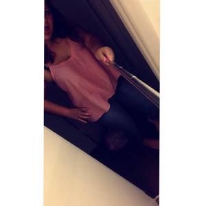 Meet your Posher, Kayla