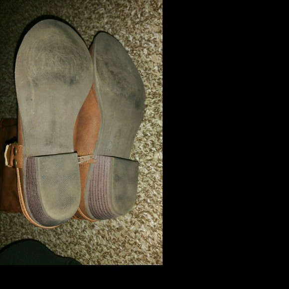 Boots - Picture 3 of 3