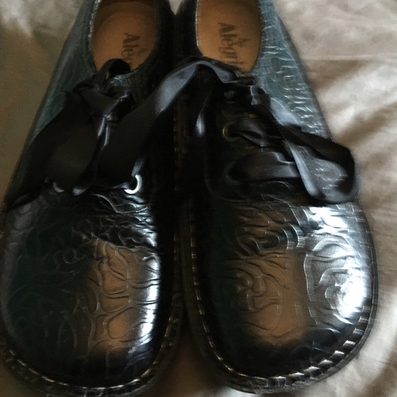 Allegria nursing shoes
