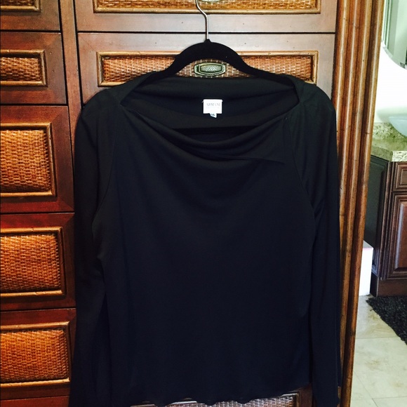 Top - Picture 2 of 2