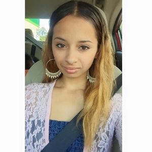 Meet your Posher, Marie