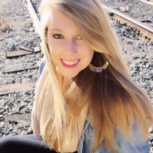 Meet your Posher, Jillian
