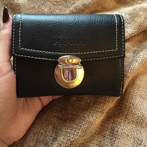Prada wallet! 😍